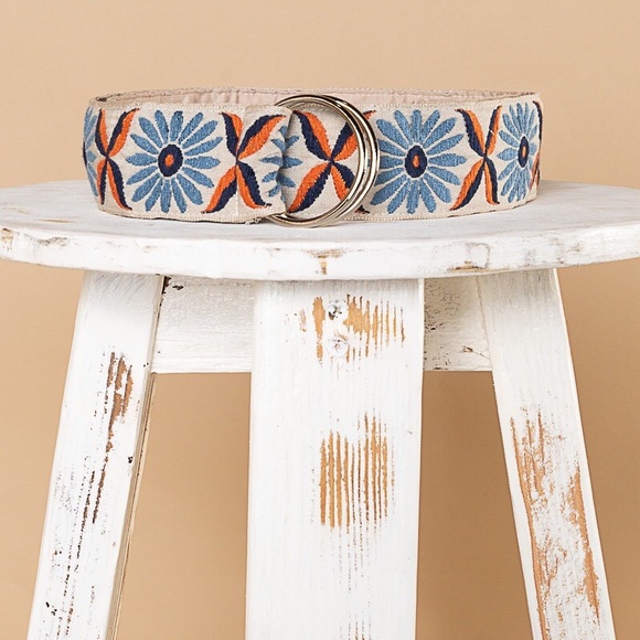 Bohemian Embroidered Daisy Flower 0 Ring Belt - Picture 2 of 7